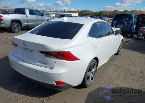 2017 Lexus Is 200T z USA, uszkodzony, nr VIN JTHBA1D25H5058562